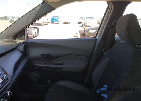 2020 Nissan Kicks S Xtronic Cvt z USA, uszkodzony, nr VIN 3N1CP5BV1LL537789